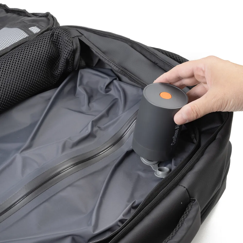HUNALP. Mochila com Compartimento a Vácuo e Expansor