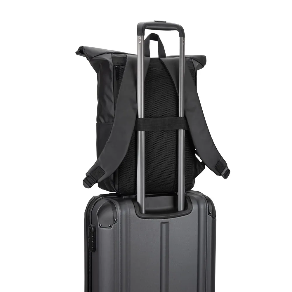 OSASCO BPACK. Mochila "Roll top" com design em sistema de fecho que permite enrolar a parte superior em poliéster reciclado 600D de alta densidade com revestimento resistente á água 20 L