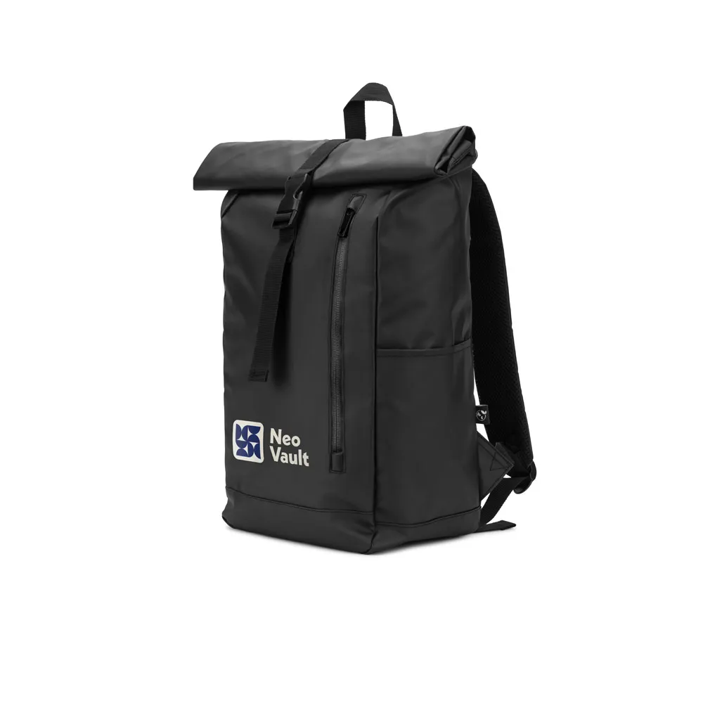 OSASCO BPACK. Mochila "Roll top" com design em sistema de fecho que permite enrolar a parte superior em poliéster reciclado 600D de alta densidade com revestimento resistente á água 20 L