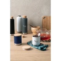NORRE BOTTLE. Garrafa térmica em aço inox de parede dupla isolada a vácuo (640 mL)